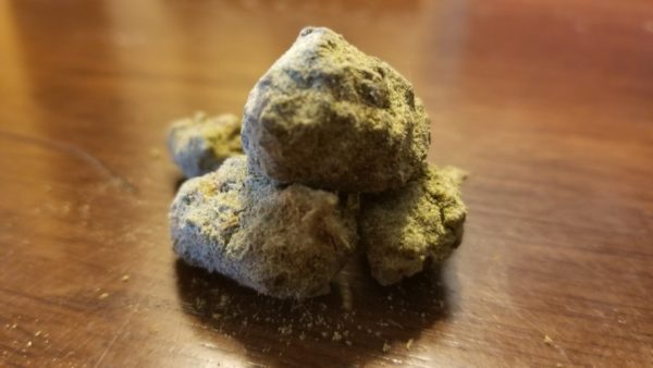 Buy Moon Rock Weed (www.bluedreams.com)
