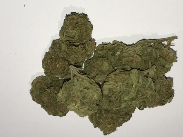 Buy Fire OG Weed (www.bluedreams.com)